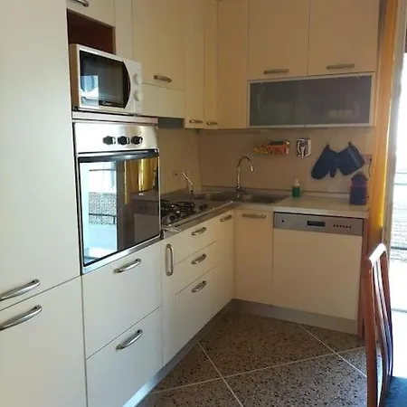 Edera - Comodo E Funzionale Appartement Bologne