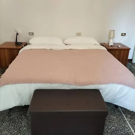 Edera - Comodo E Funzionale 볼로냐